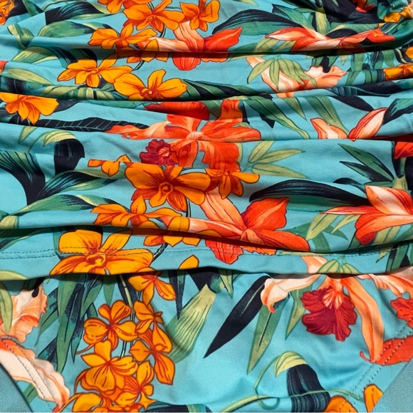 Tommy Bahama vibrant one piece tropical swimsuit, size 12. - Picture 5 of 5